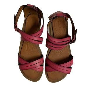 CLARK’S Women’s Billie Jazz Fuchsia Adjustable Ankle Strap Cushioned Sandals 8.5